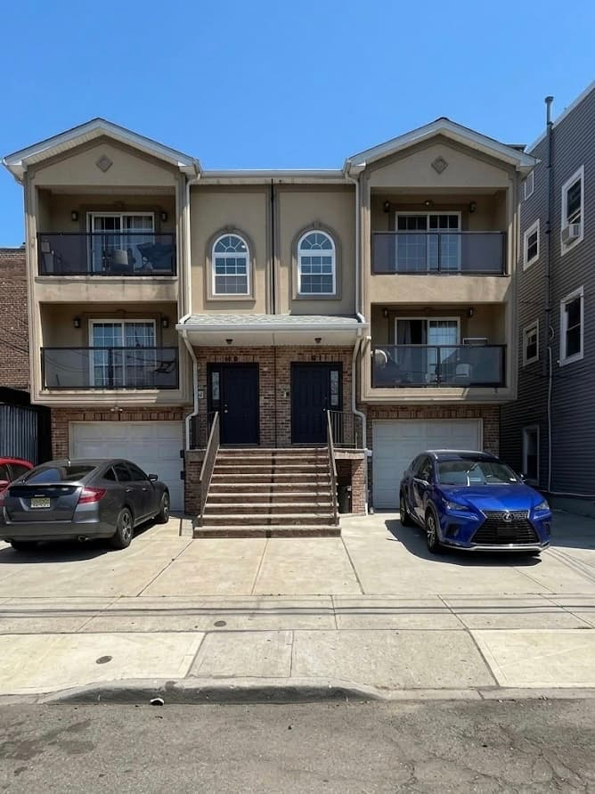 3BR | 2BA – Elizabeth, NJ – $1,700/month